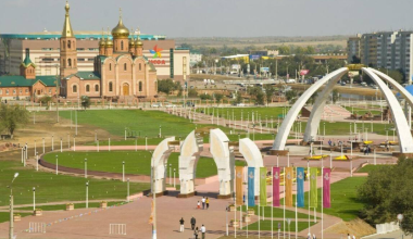 Тошнота и бессонница: в Актобе несколько дней держится странный запах