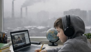 Усть-Каменогорск накрыл смог: детей снова отправили учиться из дома