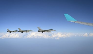 Борт президента сопровождали истребители: Токаев прилетел в Пакистан