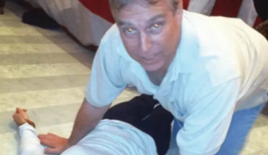 Принц Эндрю съехал из резиденции после новых материалов по делу Эпштейна