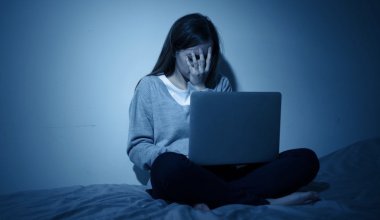 Фото школьницы из под Алматы использовали для интим-объявлений