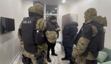 В Астане задержали домушников, грабивших дома в Караганде