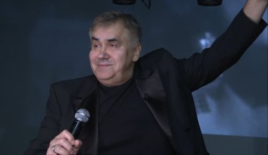 В Казахстане "отменяют" известного российского артиста