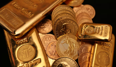 Золото и серебро растут в цене на фоне снижения доходности облигаций США