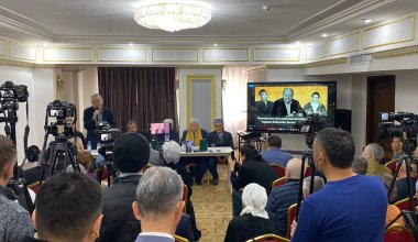 20 лет после убийства: в Алматы почтили память Алтынбека Сарсенбайулы