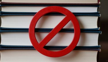 Полный запрет: Украина готовит постановление о русскоязычных книгах