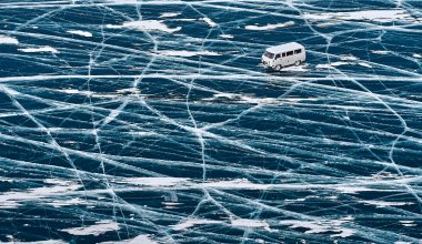 Туристы погибли на озере Байкал