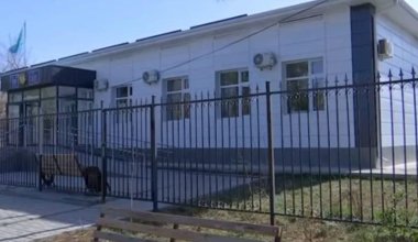 Потратили 200 млн: новое здание акимата рушится в Туркестанской области