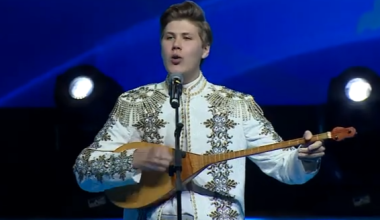 "Меня попросили назвать Назарбаева отцом": блогер о встрече с экс-президентом