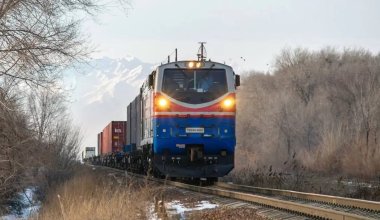 «Груз мимо кассы»: в КТЖ расследуют незаконную отправку грузов в Алматы-1