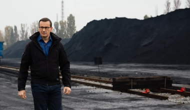 Казахстанский уголь оказался некачественным: бывшего премьера Польши обвинили в «угольной афере»