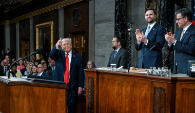 Трамп заявил, что без угроз пошлинами не смог бы закончить войны
