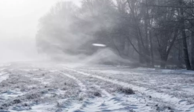 В 12 регионах Казахстана объявили штормовое предупреждение