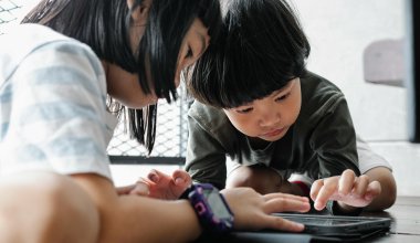 Индонезия вводит запрет на соцсети для детей до 16 лет