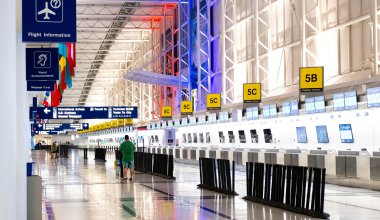 Международный аэропорт Дубая приостановил работу