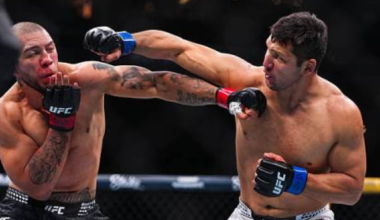 Казахстанец Нургожай сенсационно выиграл бой на UFC 326