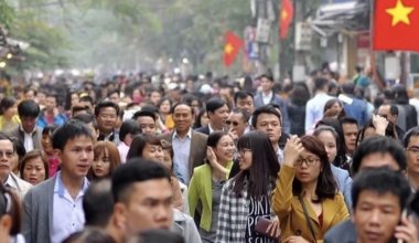 Жителей Вьетнама призвали работать из дома из-за роста цен на топливо