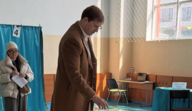 Какие олигархи Казахстана проголосовали на референдуме