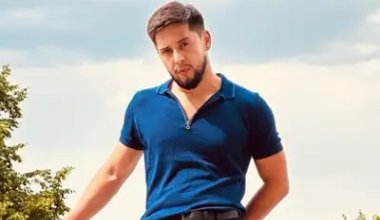 Актера Аскара Жумабека обвинили в нападении на коллегу