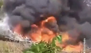 Военный самолет с более чем 120 людьми на борту разбился в Колумбии