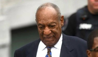 Американского комика суд обязал выплатить $19 млн по делу о насилии