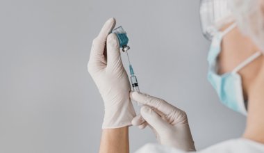 Четыре человека умерли в прививочных кабинетах в Шымкенте