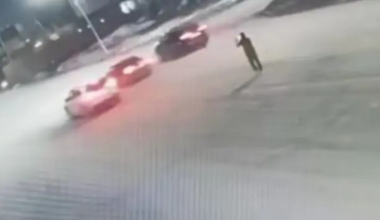 Подросток и мужчина устроили опасные гонки на улице в Астане