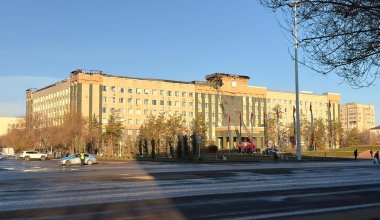 Чиновники перешли на удалённую работу после пожара в Актобе