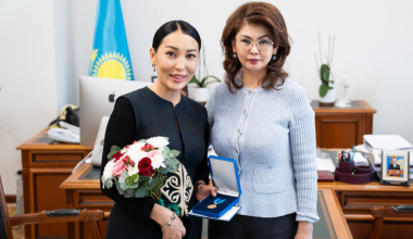 Президент наградил Самал Ибраеву медалью «Ерен еңбегі үшін»