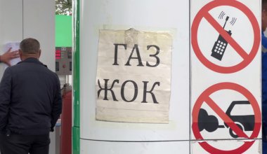 Адский коллапс образовался на заправках в Шымкенте из-за нехватки газа