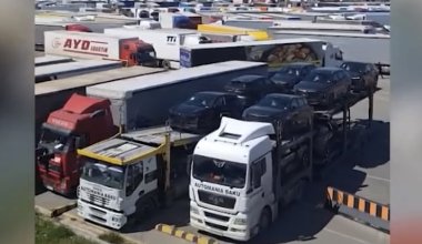 Фуры с товарами в ЦА застряли в Азербайджане из-за войны в Иране