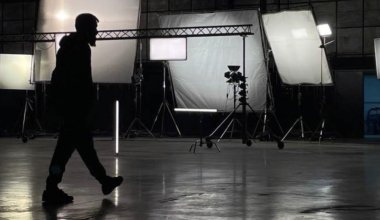 Родители требуют наказать актёров из-за скандала с киностудией в Алматы