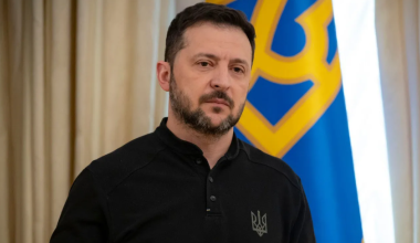 Зеленский прибыл в Саудовскую Аравию на переговоры