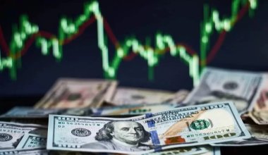 Доллар резко подешевел на торгах в Казахстане