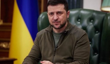 Зеленский ответил на предложение Путина о перемирии в честь Дня Победы