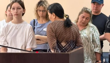 Зарезал посреди улицы: убийцу женщины в Шымкенте отправят в психбольницу