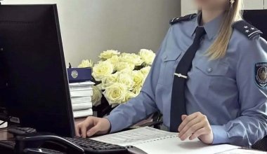 Полицейская из Атырау назвала людей шакалами и ответила за это