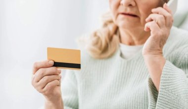 "Сотрудники прокуратуры" обманули пенсионерку: казахстанец арестован в России