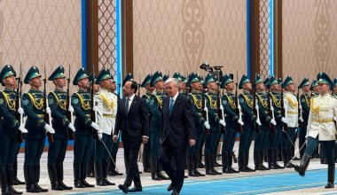 Президент Кипра прилетел в Астану пассажирским рейсом