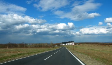 На дорогу за 387 млн тенге в Актобе пожаловались жители