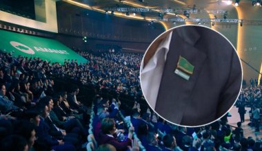 Депутаты избавляются от значков Amanat