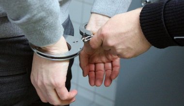 Осужденный за изнасилование сбежал из ИВС в области Абай