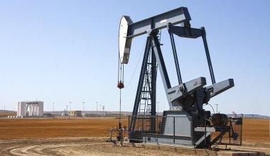 Казахстан снизил экспорт нефти в Китай и Россию