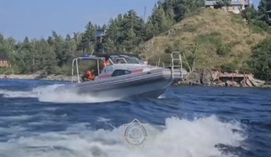 13 человек застряли на Бухтарминском водохранилище из-за сильного ветра