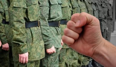 Бил по голове и ребрам: дедовщину в казарме устроил сержант Нацгвардии в Жанаозене