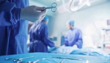 Врач заработал миллионы на бесплатных операциях по ОСМС