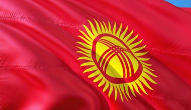 Топливный кризис: соседям Казахстана отправили первую партию бензина