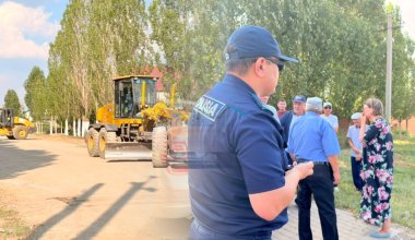 Полмиллиарда в грязь: жители Актобе требуют закончить ремонт дороги