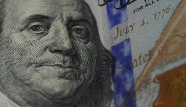 Курсы валют: сколько стоит доллар в обменниках Казахстана 9 августа