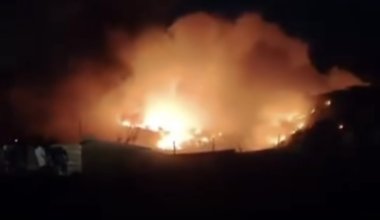 «Дышать нечем»: жители села в Алматинской области пожаловались на горящие свалки